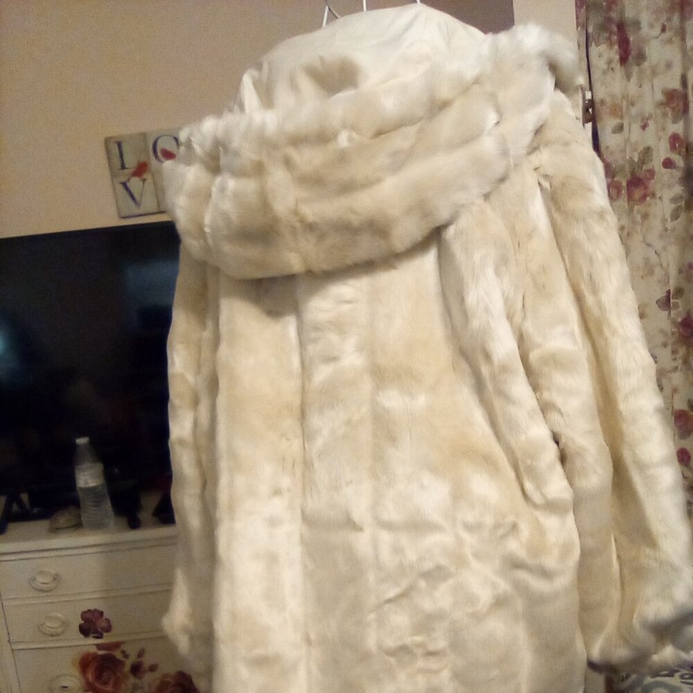 Woman Within Faux Fur Coat, sz 2x, Golden Ivory
